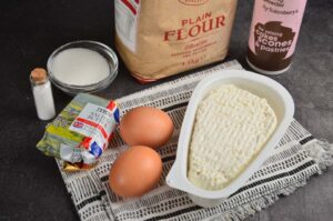 для приготування сирних кексів мені потрібні такі інгредієнти