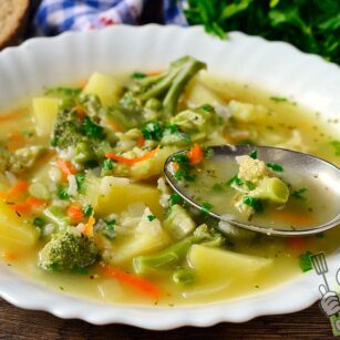 Овочевий суп з броколі